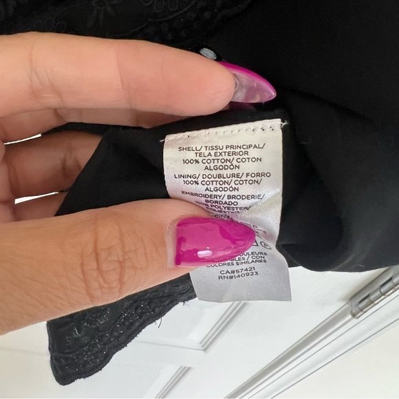 Loft Eyelet V-Back Shell Black Tank - Picture 7 of 7